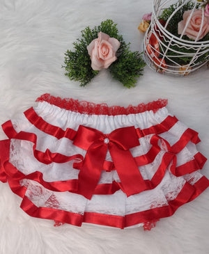 Calcinha Tecido em tricoline, renda e fitas de cetim