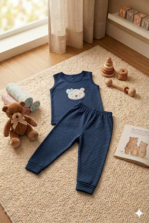 Pijama Bebê RN Listrado com Bordado de Urso - Conforto Total