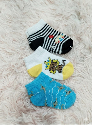 kit com 3 pares de meia veste de 4 meses há 1 ano